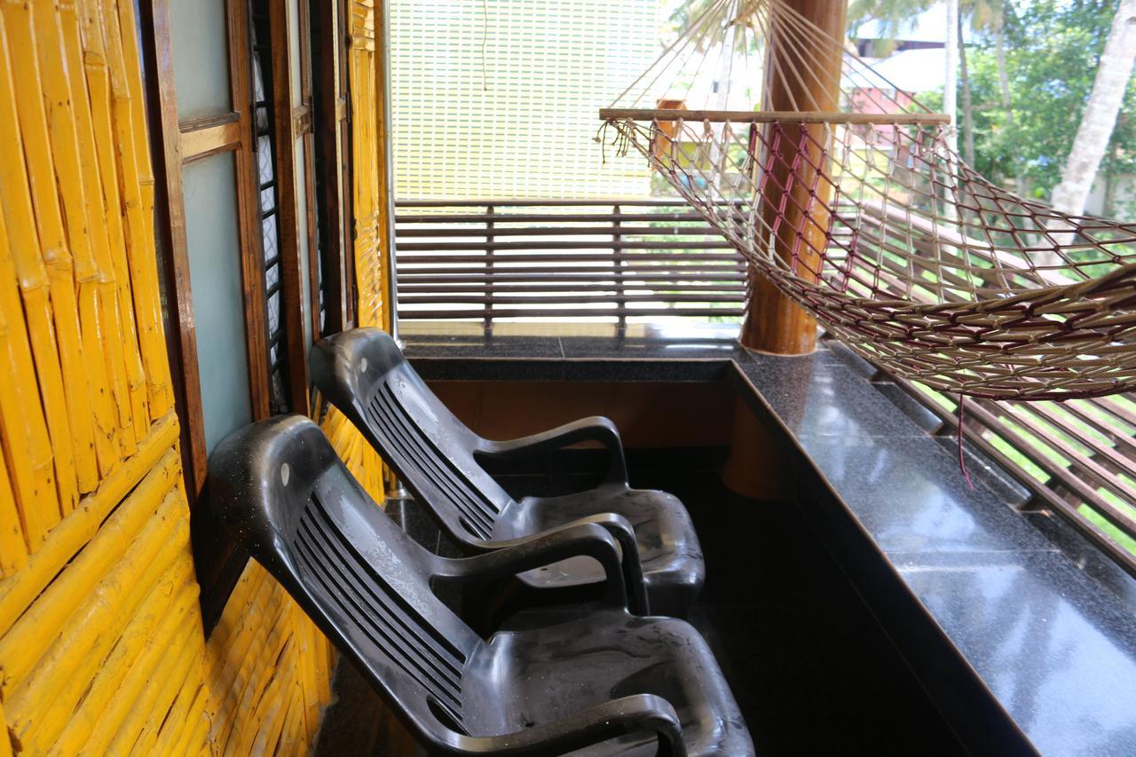 Mummy Bamboo House Hotel Varkala Esterno foto